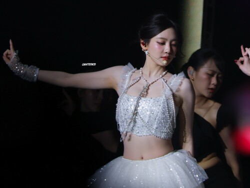 GlZBMYKXYAAt8ffdd8a8cd6673d6d77