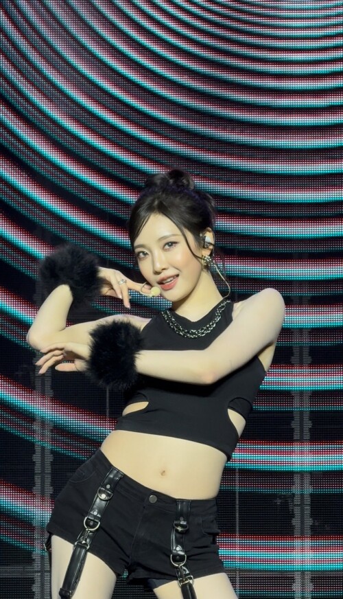 GlZlAERX0AApsNd83e681452fa21e3c