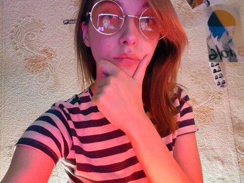 GlassesHmm4abdc613d323236b