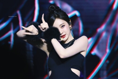 Glb1eyVXsAAzufk95afc6071e0928d4