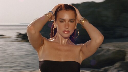 Gm3l8O1XcAAPp j1bc7eb8b317df43a