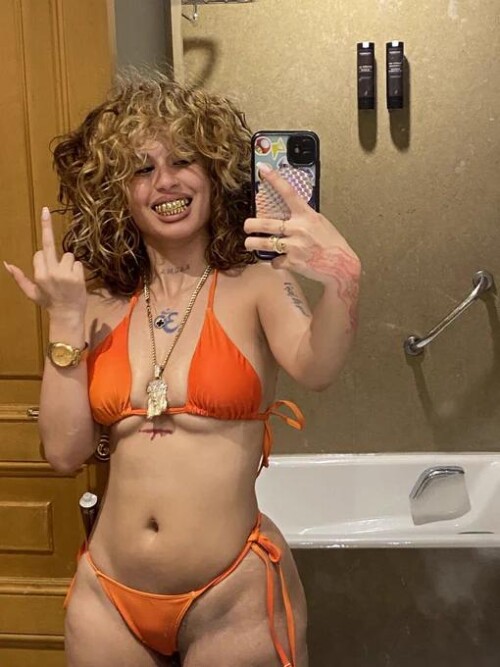 Gm7gFUUXAAAEdEbcac0c95117de772e