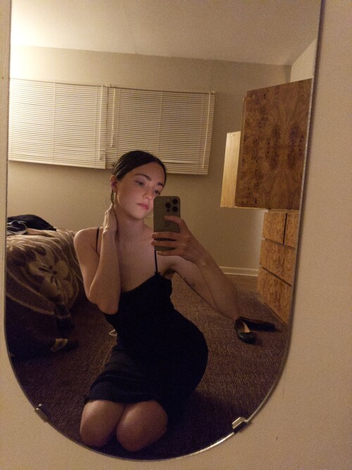 GmDaY7sbcAEKTNHffd1ebe43b24692d