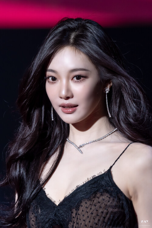 GmkSTs9aoAAKIMJ3cf7558212843906