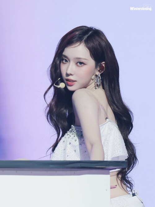 Gn znmUb0AAVtFk4c7336d9efcebff5