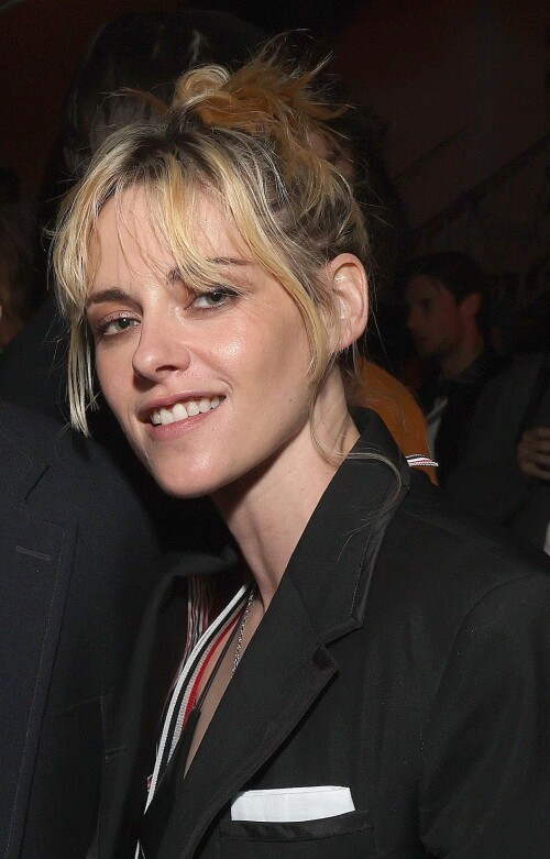 GoA a3xWYAA sUQd60810c98264f083