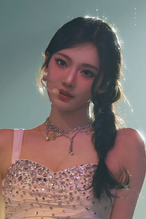 GoUtnuIWkAAxkbI783d5367852f4011