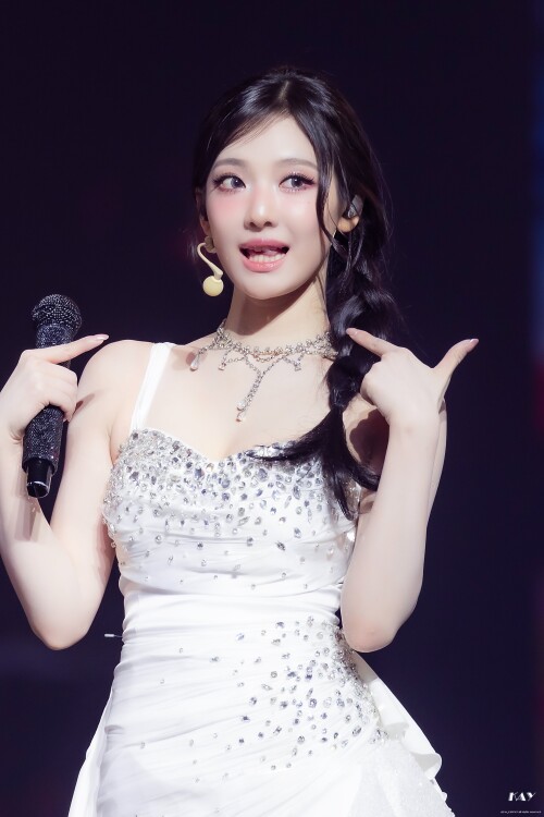 GoYW6tnW8AApuJce54ebf3f732fbc7c