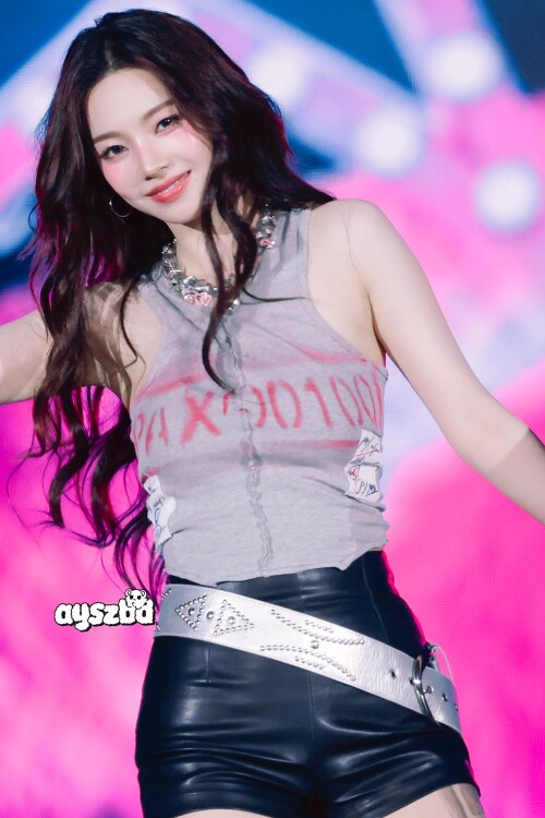 Goe1W4rWoAAkyUD8883c35f7cd0d8aa