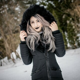 Goth-GF-050bf973c7a4661b8f