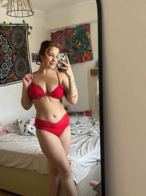 Gow7t9CXIAEFTor0933072180e7d258