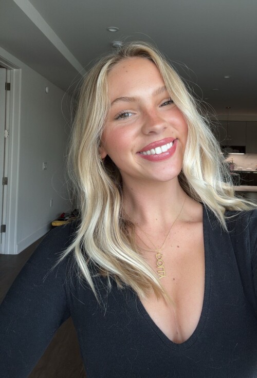 Gp3DhF3XUAES2UX93af4c748818d6e6