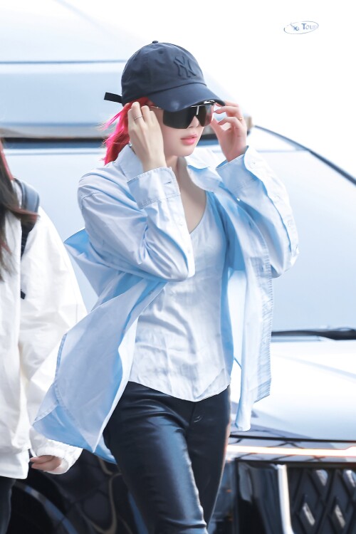 GpYItdVaIAA4mLo0978e42cd52b4787