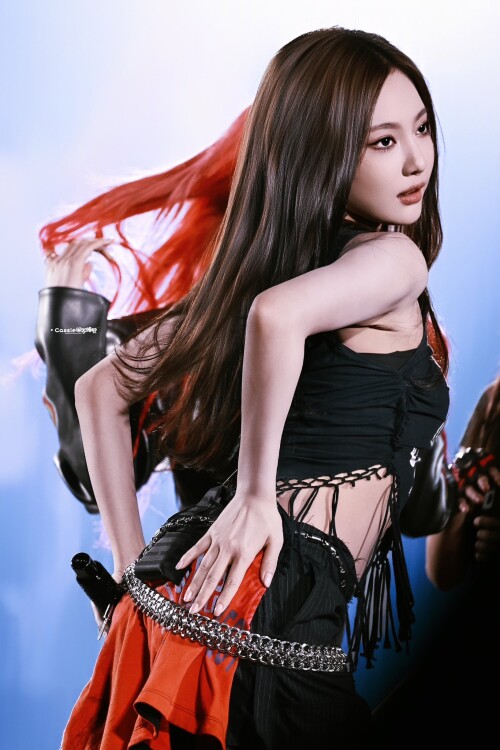 GpmsSuFaMAA5Esyf028683d0318b32b