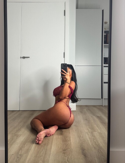 GpybxTFXQAEXlV8050d1c71a1b721c6