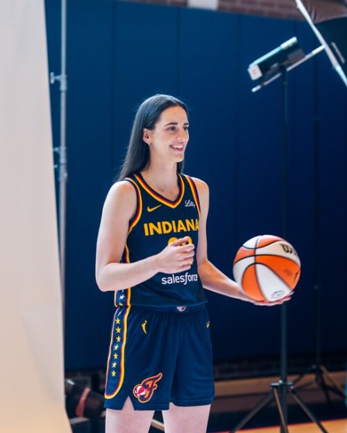 GpyvFK1XUAE07lb350bd235eb43b6d4