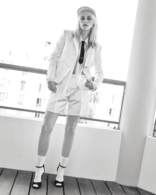 Gr JSHw Ww AA9x1l99feb56959fb93f1