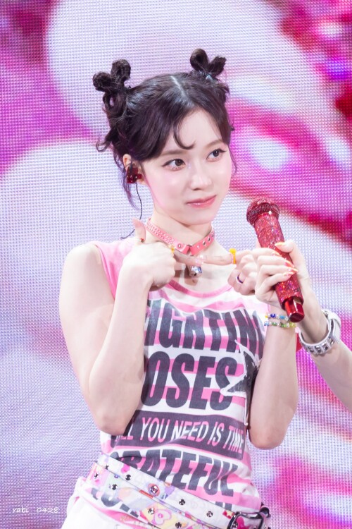 Gr3fxECXIAA82Nv498485ba45b6cd25