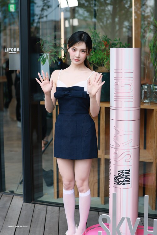 Gr7y1MbWYAA3U pd81838e0d77f101f