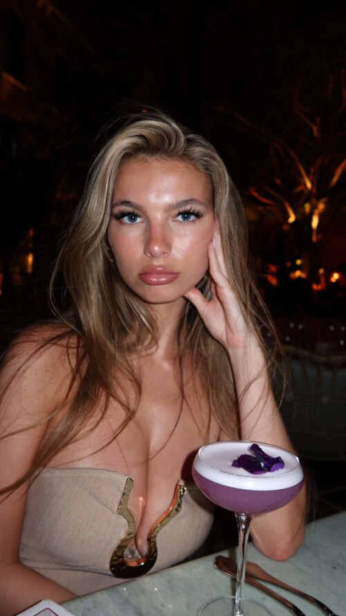 Grace Boor 7b89517d75ef1ff53