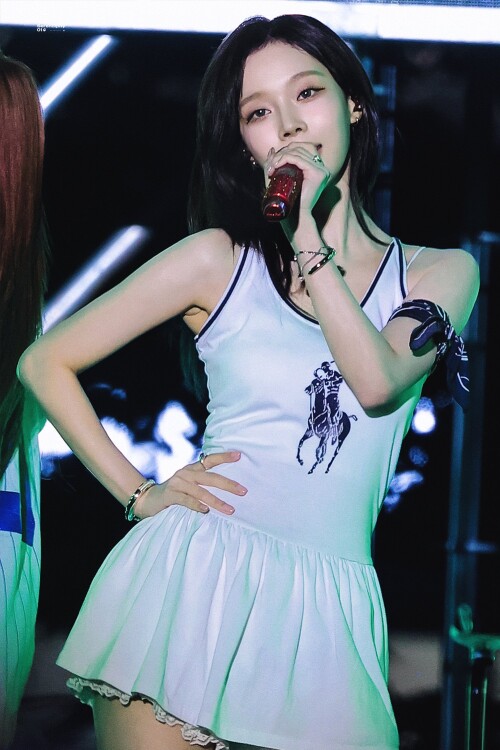 Gre q6PaQAEgJ p41f14e6acc671884