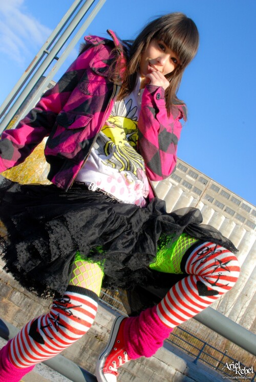 Grungy Rebel 007 lgde1e36188df7396d