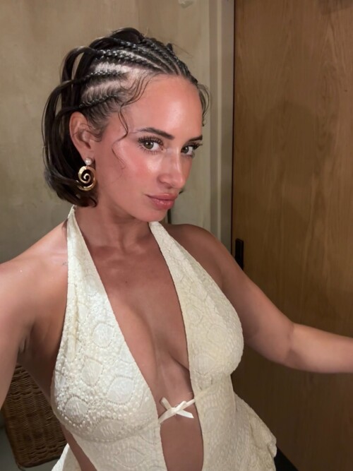 GsKb1jHWkAAgTRzdc79def054411e16