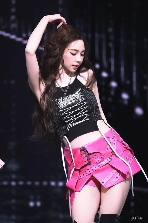 GsnEpXdasAYU5k3a9d3e9a1bfd5767b