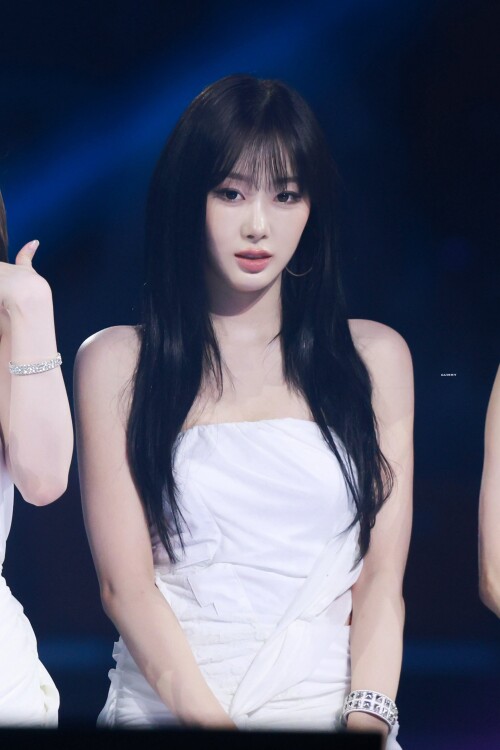 Gt0IN34XMAArJ3xb053d11e076a81e6