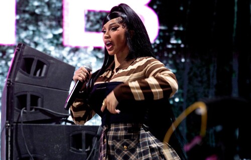 Guh5EsZXUAA9cAG330220e288fb4f20