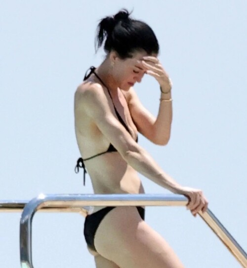 GvRl1CLWMAAyamgc2b498e2707fb6de