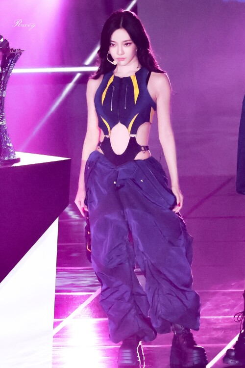 Gw59mEXbsAATzOY7b53c5fb9682d086