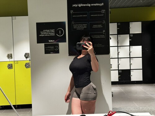 GwFyahUXAAMZd4Tad77195dbd7afb84