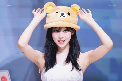 GwLRoliWYAEGWNA196c57c041e73e01