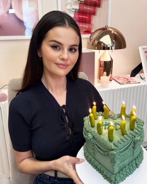 GwdxpqUXIAA gD75f35ee88ce681d9e