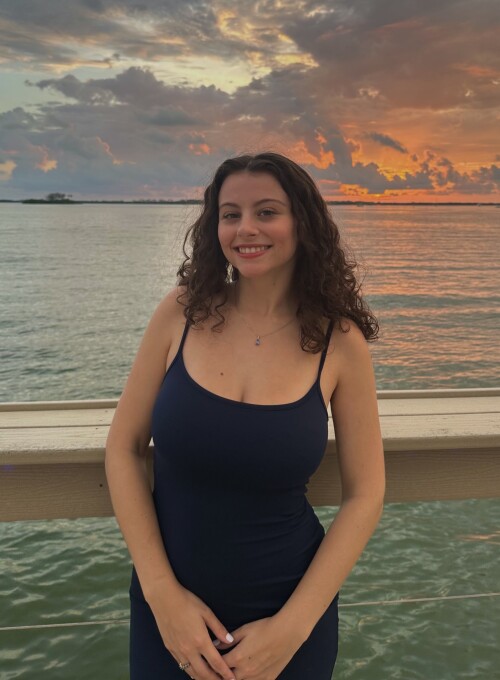 GxEESLeWcAAx2WJ18c4698e557c6004