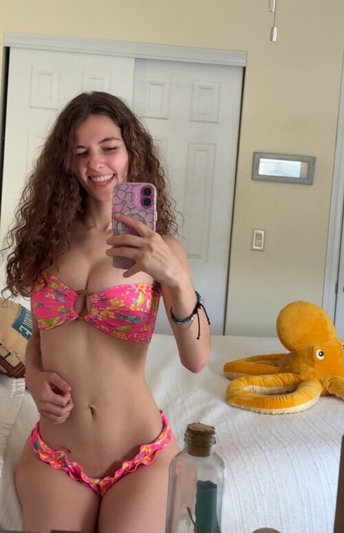 GxTInxwXAAAM3Yxa160392dad3b7456