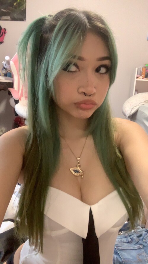 GxwikrDXsAA tQS76d8a084f58a597d