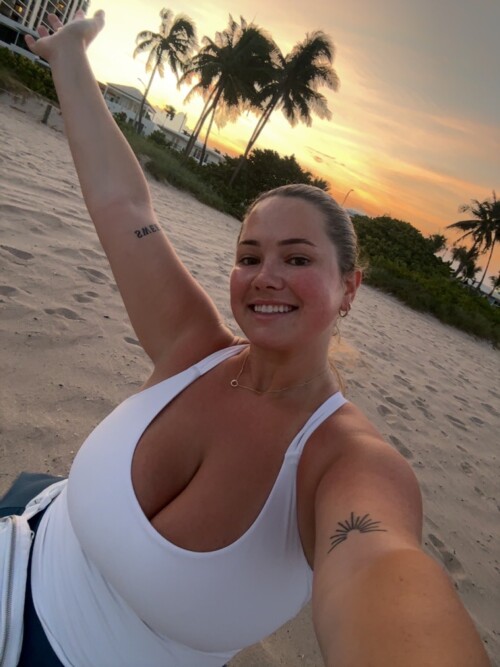 Gy1cZITXUAEM5STbd7a943c7cdd83c2