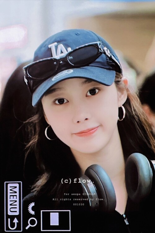 Gy6UheeboAITnV a49dcb1de5b94e3d