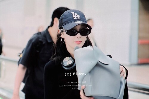 Gy6Ztl4a8AATxMZd4e99e32c03aae3e