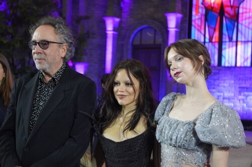 GyAJHSaWUAAg5Jica5317da4325dd0b