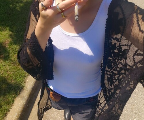 Gz9qs63WUAAZKbe1c3c1b807e1df4a0