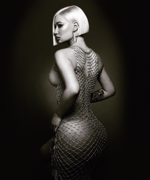 GzJYJq4WoAAkZxDdc396898eeece7a9