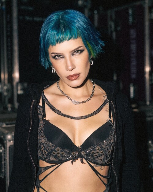 GzUvCRHXUAA6aHi1fa189afeb68e74b