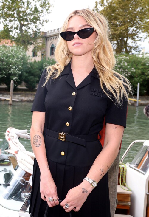 Gzm qBdXEAEM3eg82f2b3aacefc66e7