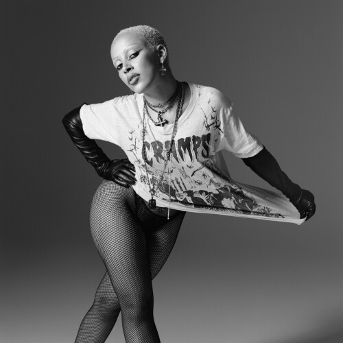 HEDI SLIMANE VMAG DOJA 05 Digital 2048x20486dc7ddc2494f65d5