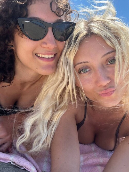 HI 244f6003d547a2f38