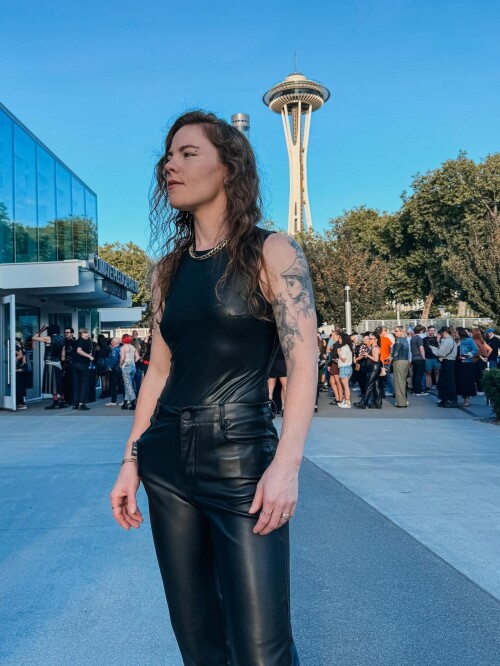 HK 615e8cd4f7586593d