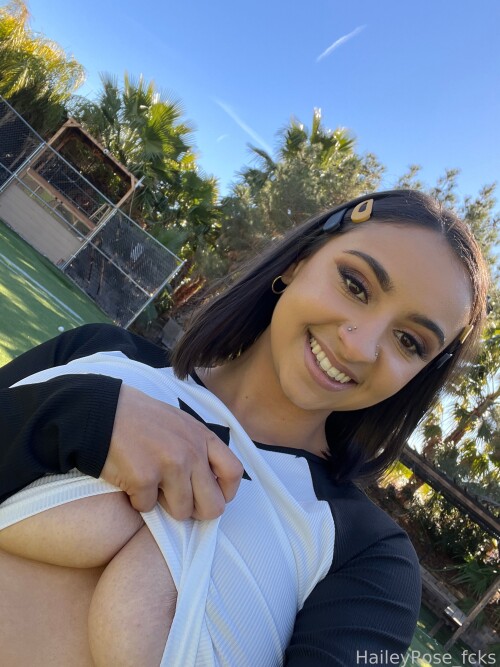 HR PIcs 134ac83664a7d60fd84